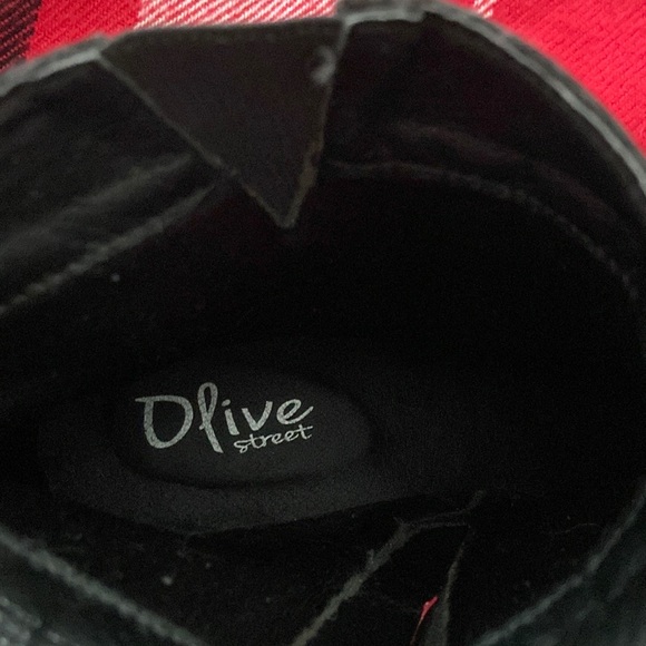 OLIVE STREET Ankle Bootie - Picture 4 of 9